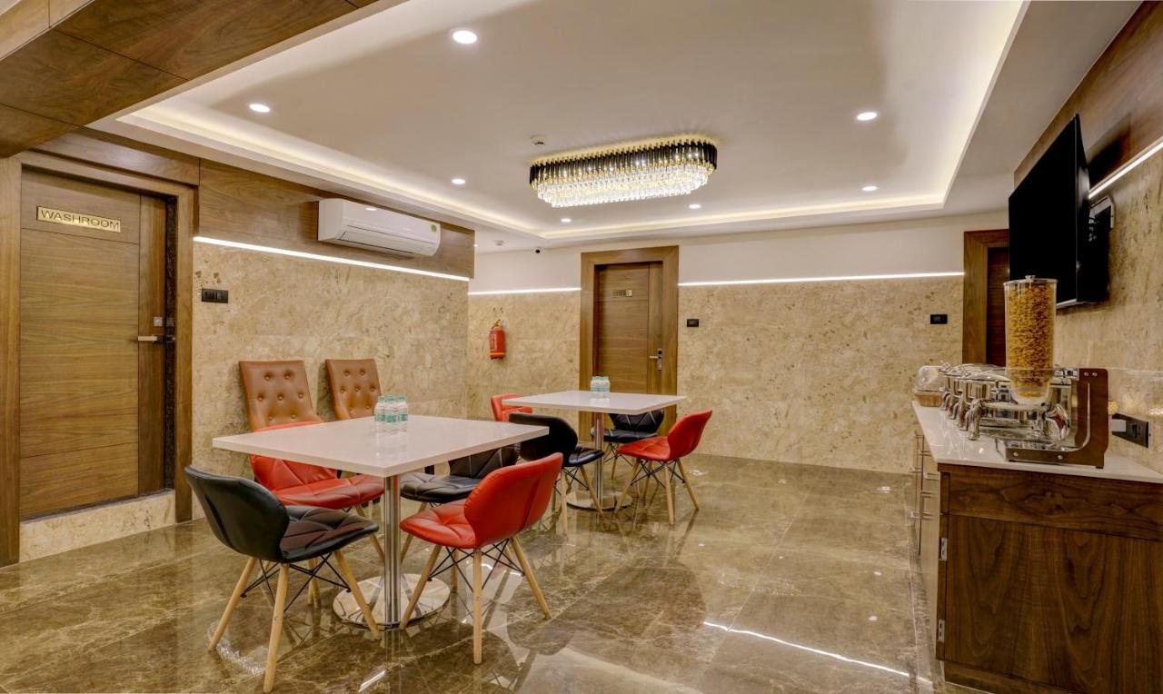 Treebo Castle Rock Inn Mumbai Exterior foto